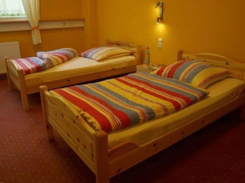 Econo Motel Goelzer بوخنبورن المظهر الخارجي الصورة